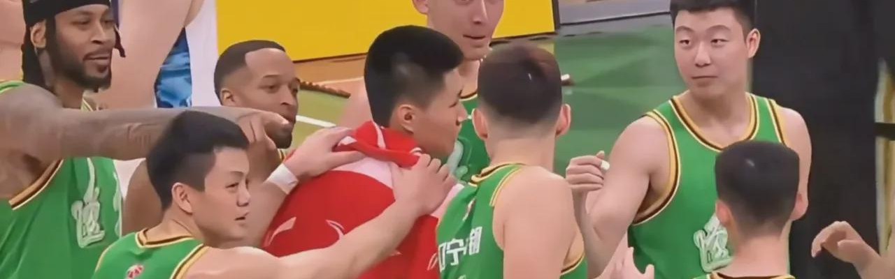Leyu 体育网站-时隔458天！前NBA旧将回归！辽粤大战火了，杨鸣下台后球队6胜1负